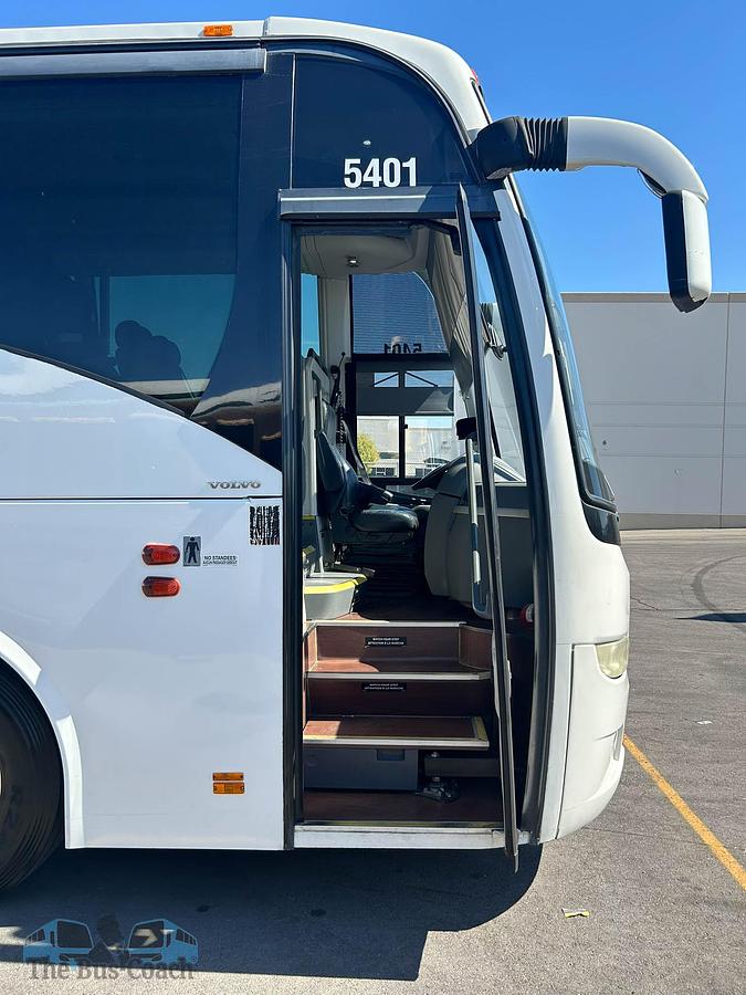 Used 2016 VOLVO 9700