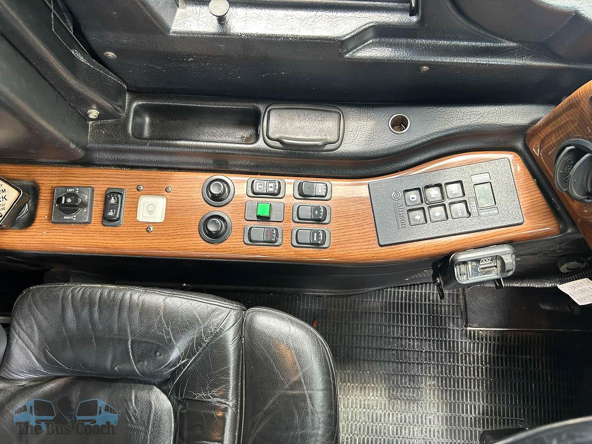 Used 2008 PREVOST XLII