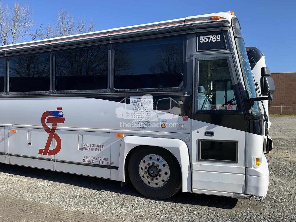 Used 2003 MCI D4500