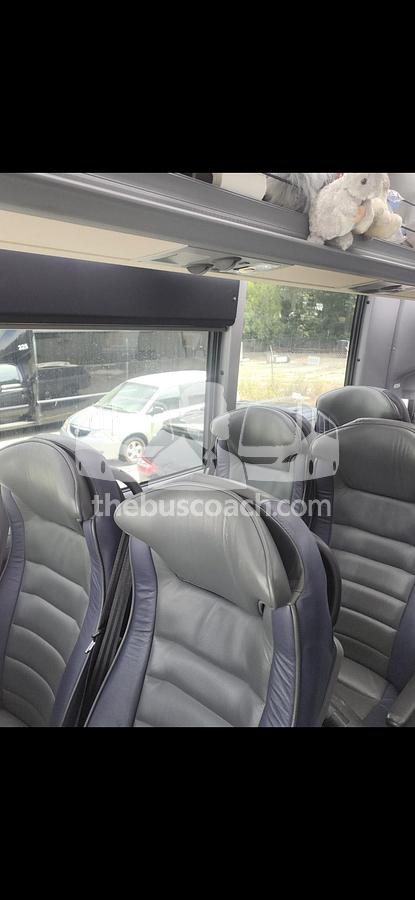 Used 2020 MCI J4500