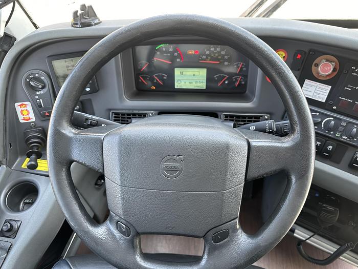 Used 2017 VOLVO 9700