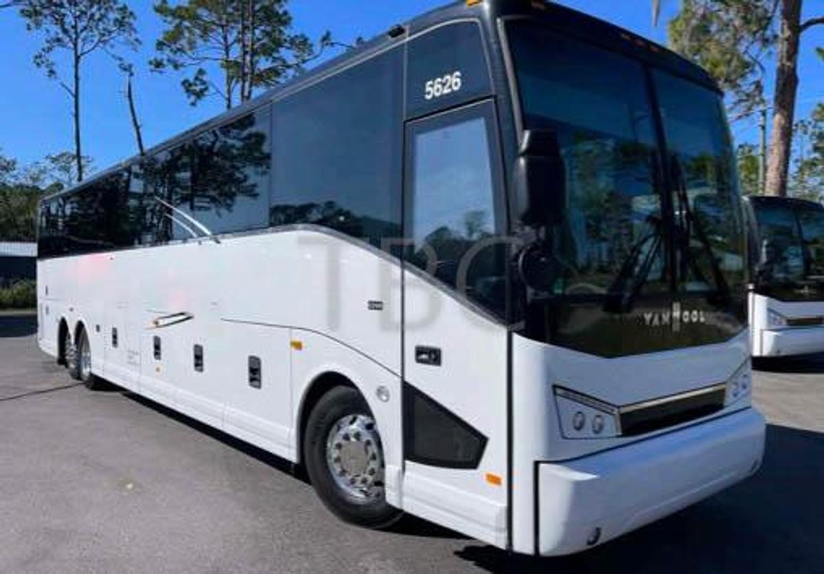 Used 2023 VAN HOOL CX45