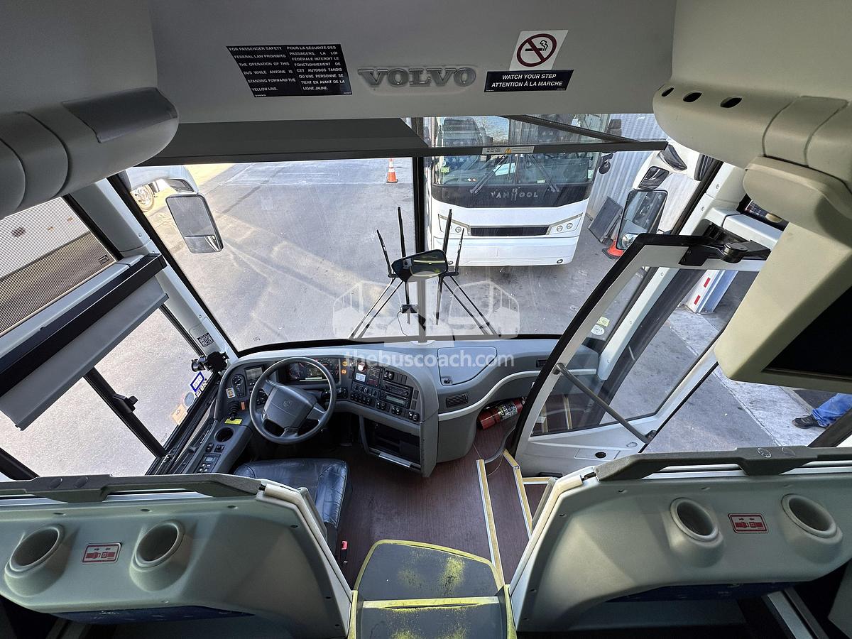 Used 2017 VOLVO 9700