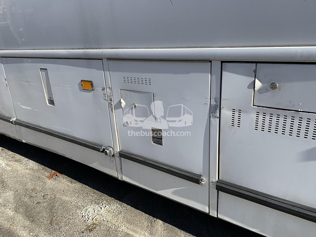 Used 2003 MCI D4500