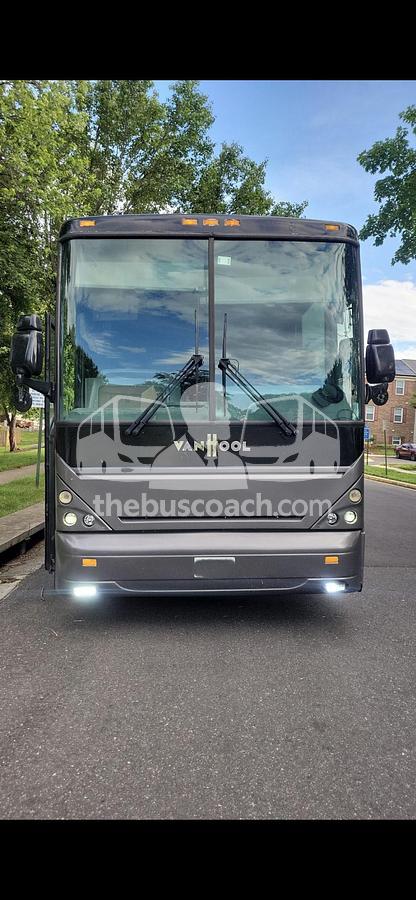 Used 2005 VAN HOOL C2045