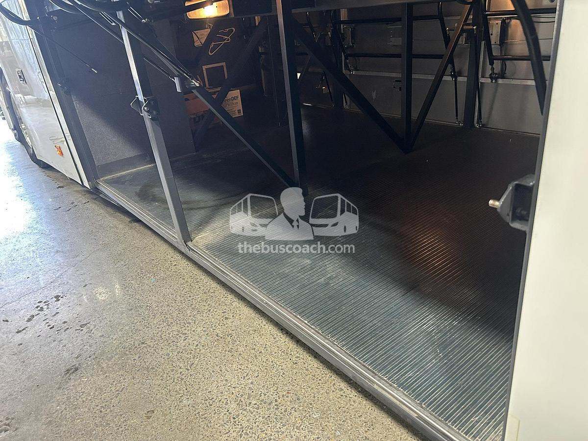 Used 2019 VOLVO 9700 ADA