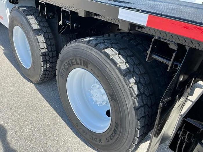 Used Effer 310.11 3s 25130 lb Knuckle Boom on 2009 Freightliner M2 106 Flatbed Truck - CE5787