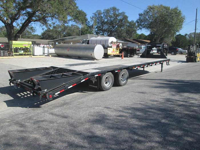Used 2016 PJ 30' Gooseneck Trailer