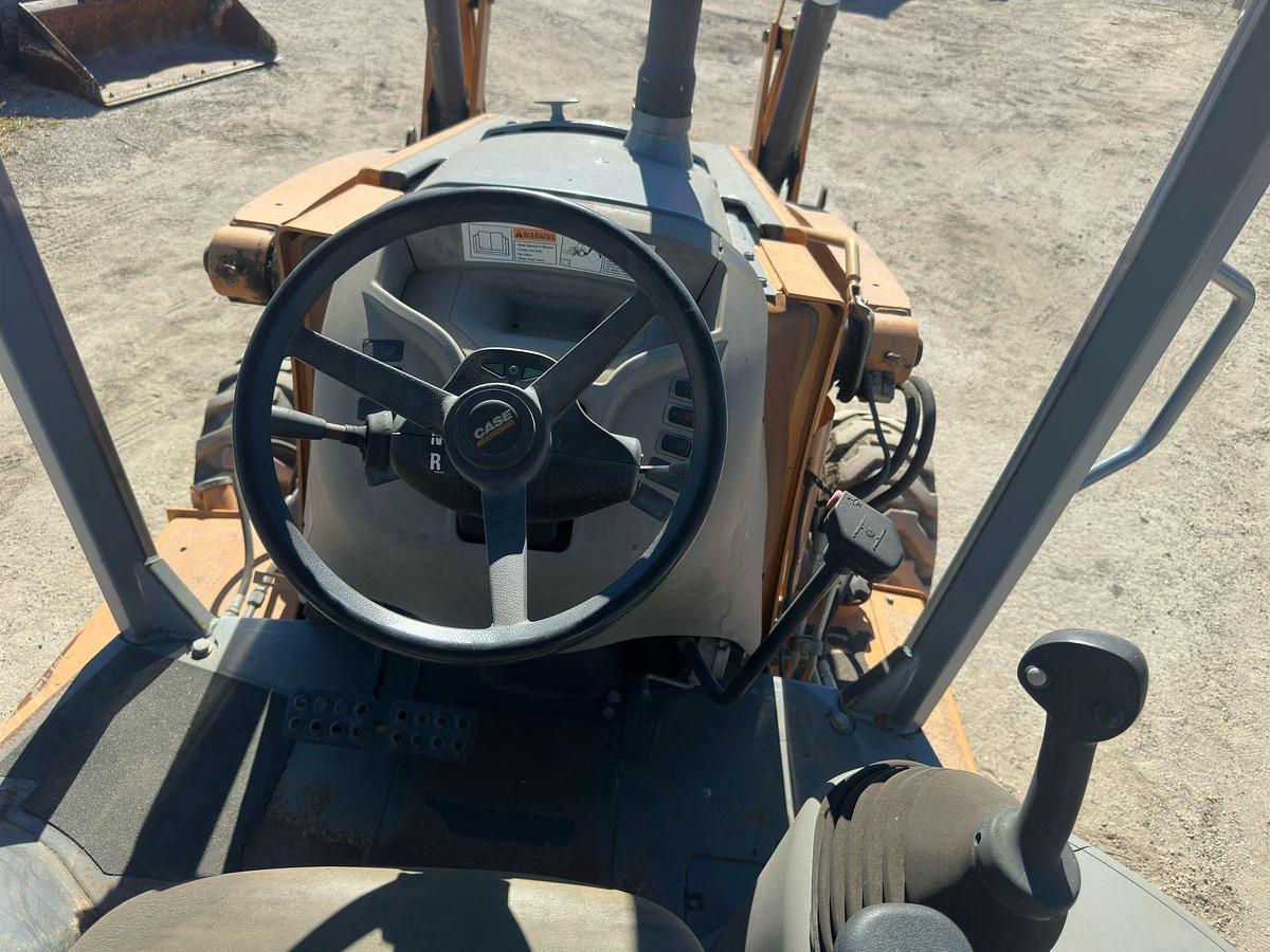 Used 2016 CASE 580N EP