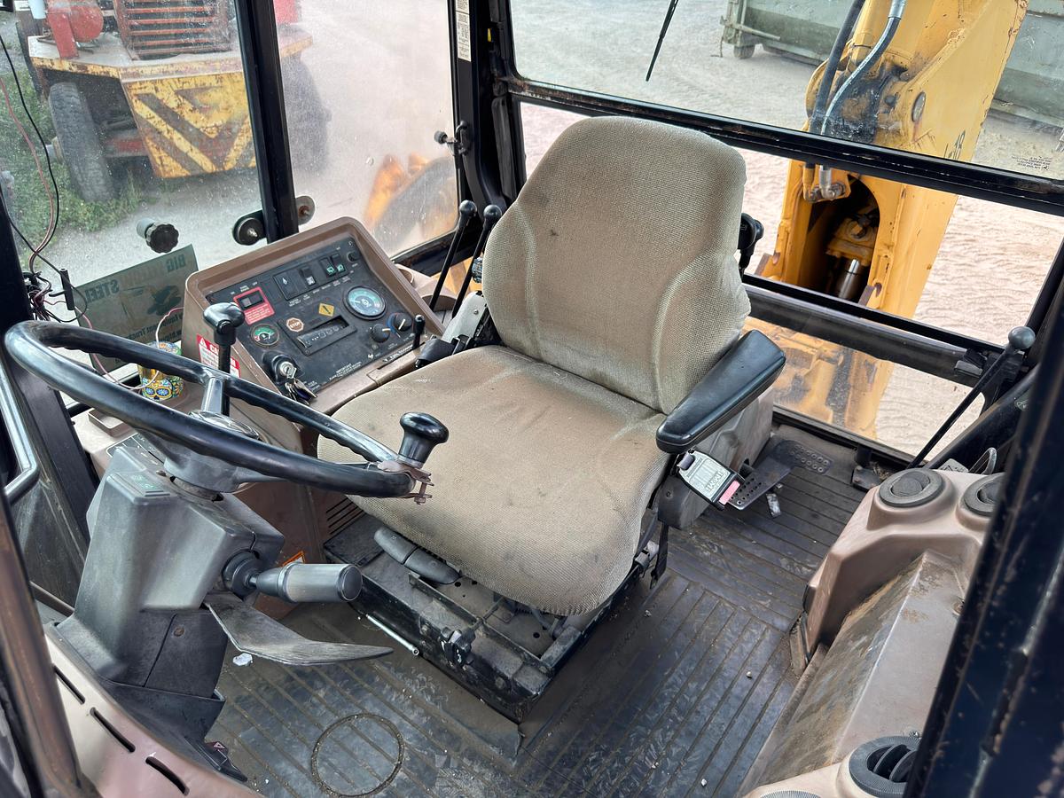 Used 2000 JOHN DEERE 710D
