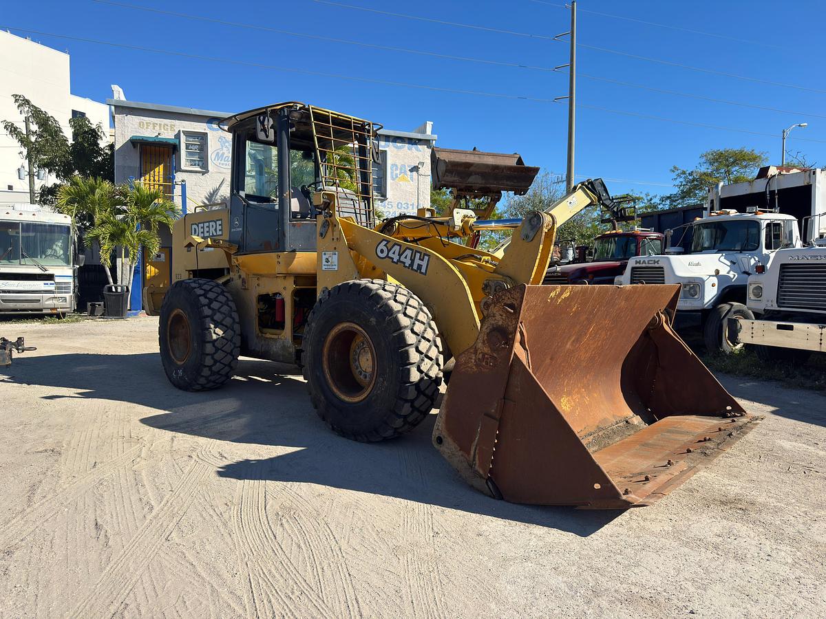 Used 2003 DEERE 644H