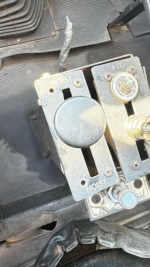 Used 1998 MACK RD688S