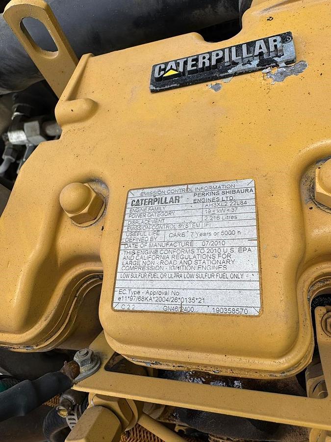 Used 2010 CATERPILLAR CB34