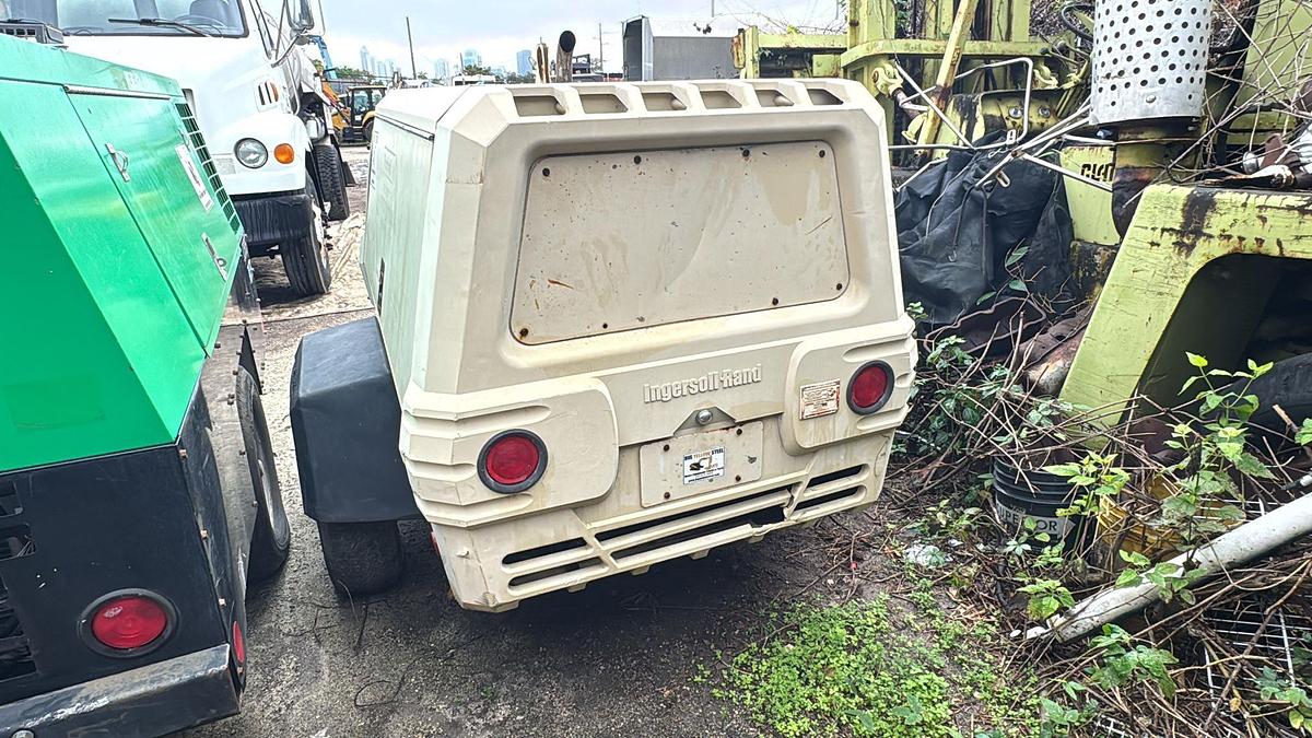 Used 2009 DOOSAN 185 CFM