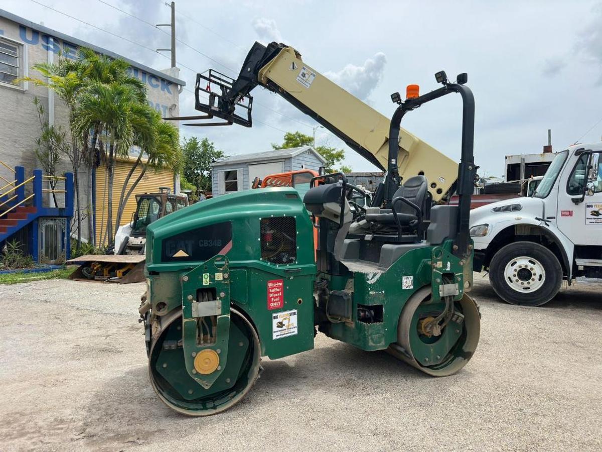Used 2017 CATERPILLAR CB34B