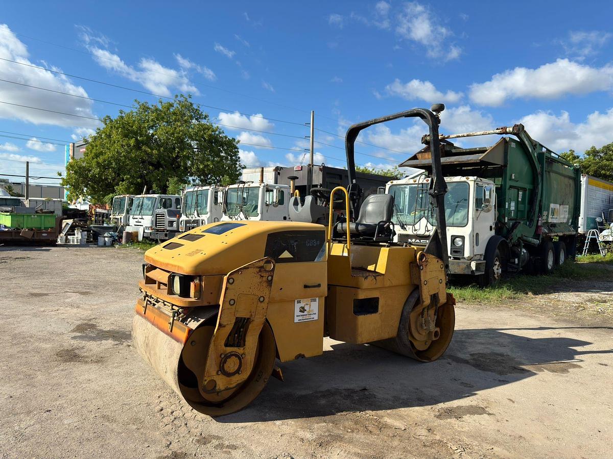 Used 2010 CATERPILLAR CB34