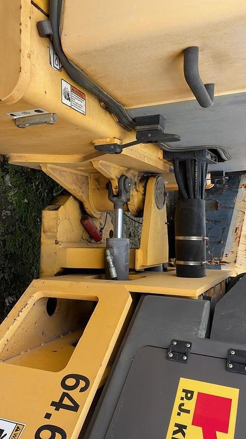 Used 2014 VOLVO DD110B