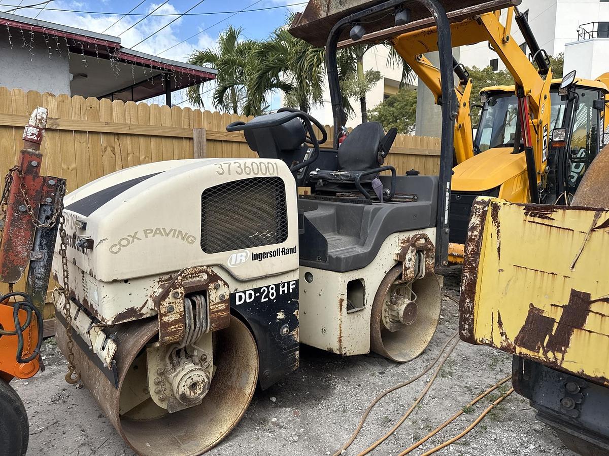 Used 2005 INGERSOLL-RAND DD28HF