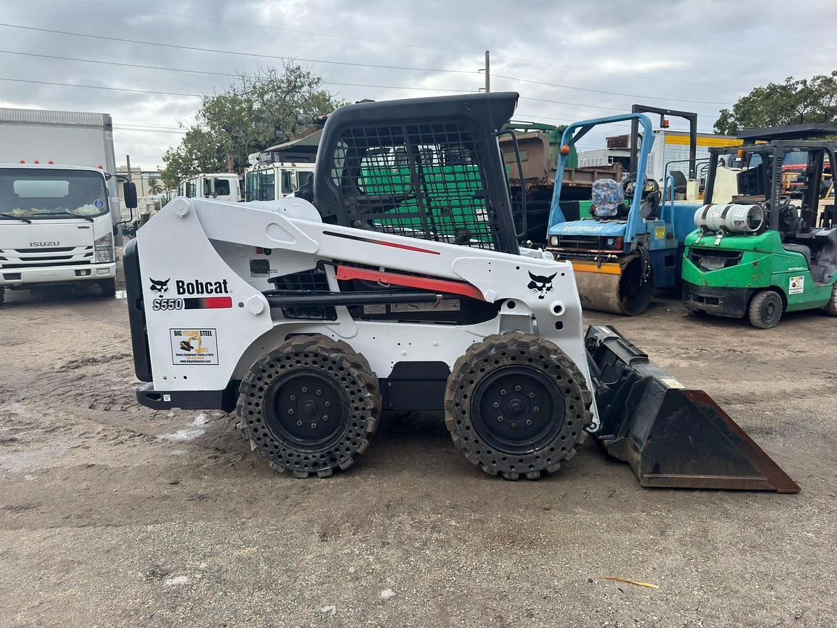 Used 2018 BOBCAT S550