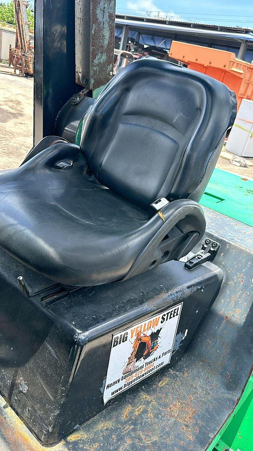 Used 2010 TOYOTA 5FD70 FORKLIFT 