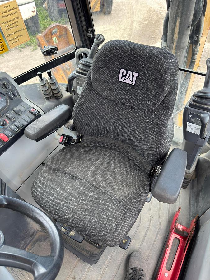 Used 2016 CATERPILLAR 420F-IT