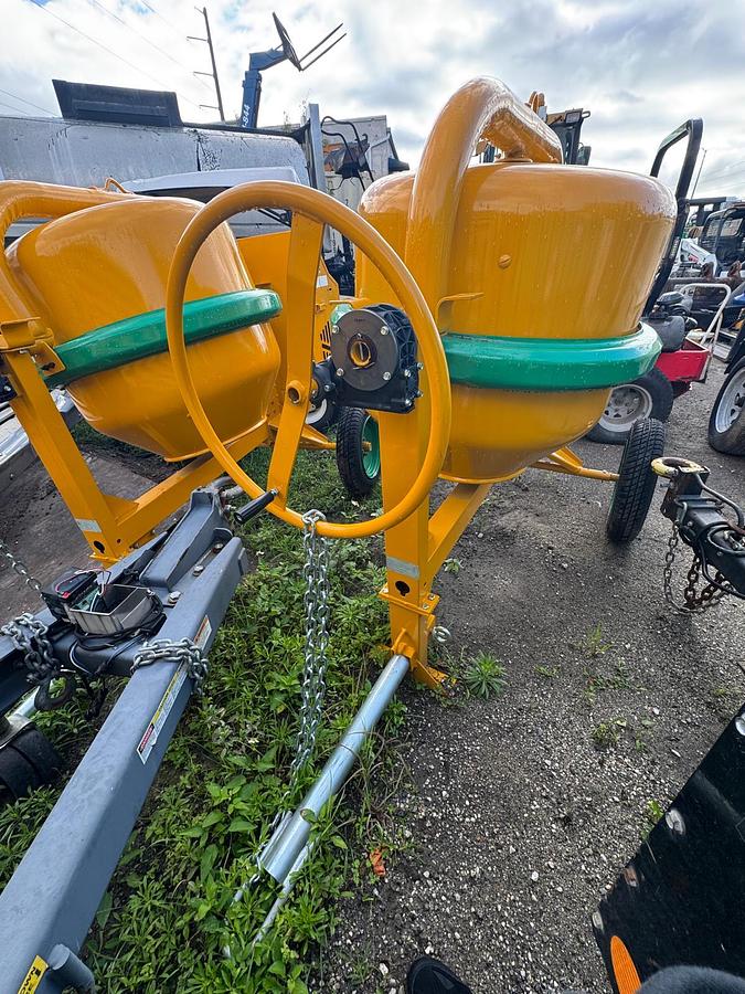 STEEL DIESEL 10HP CONCRETE MIXER