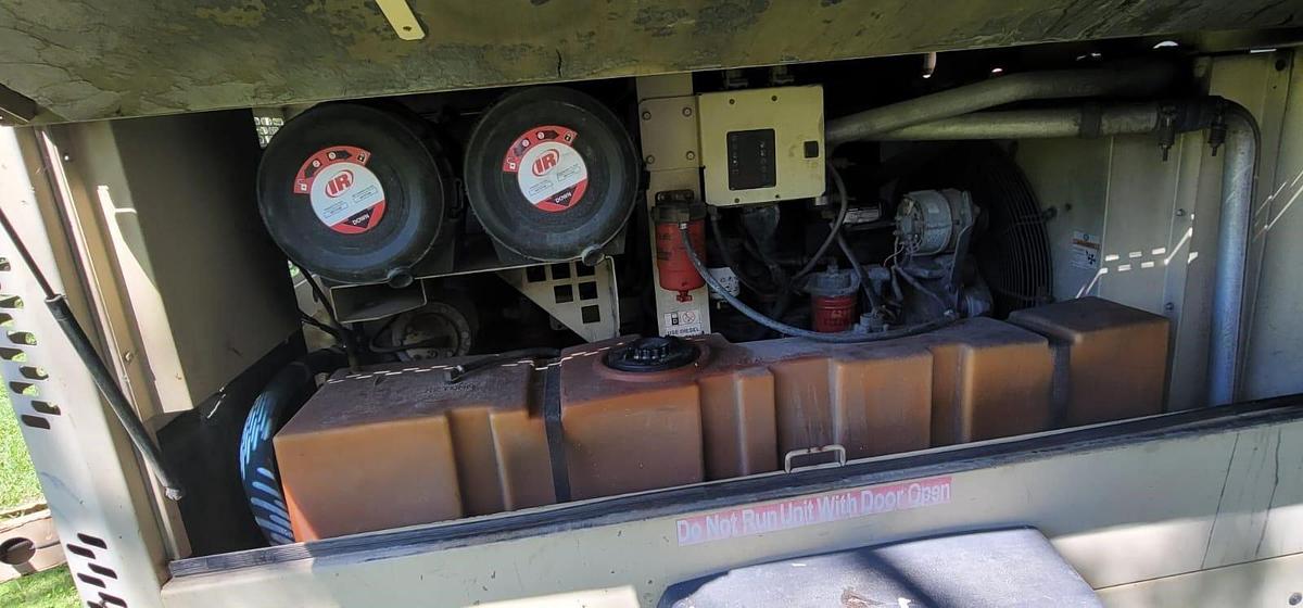 Used 2006 INGERSOLL-RAND XP375WIR