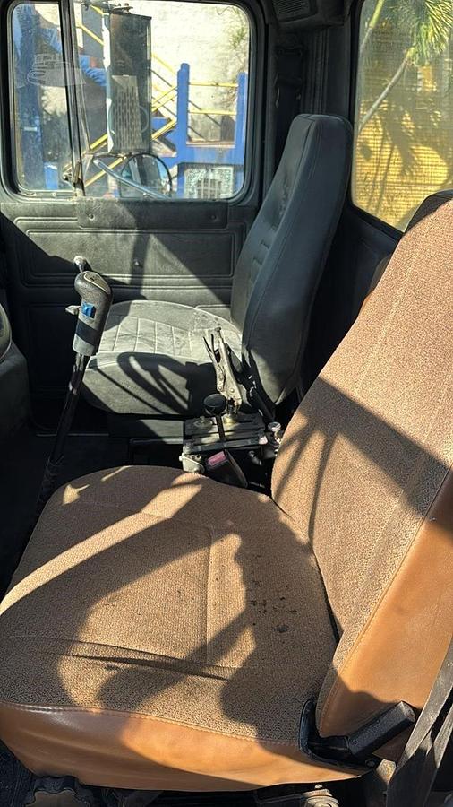 Used 1998 MACK RD688S