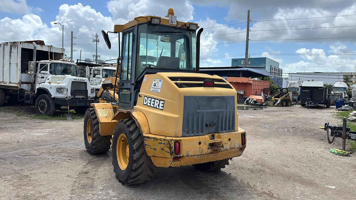 Used 2004 JOHM DEERE 304H WHEEL LOADER 