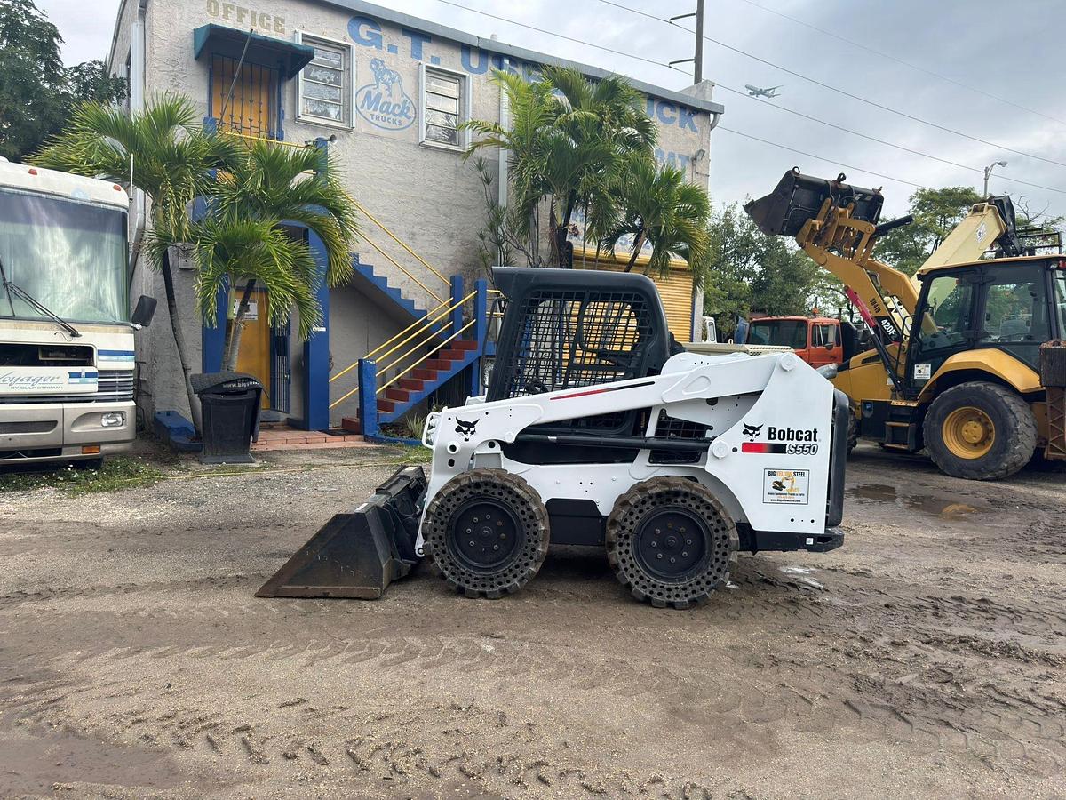 Used 2018 BOBCAT S550