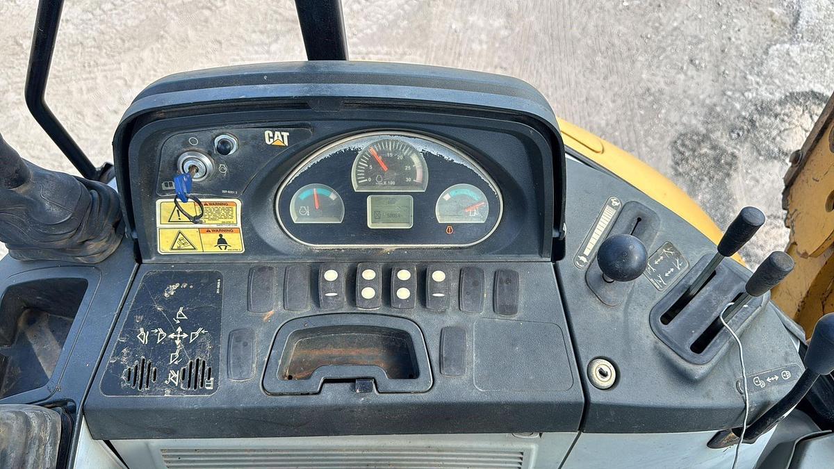 Used 2013 CATERPILLAR 416F