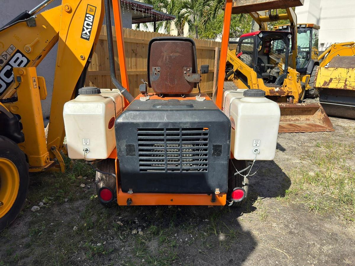 Used 2018 LAYMOR SM300