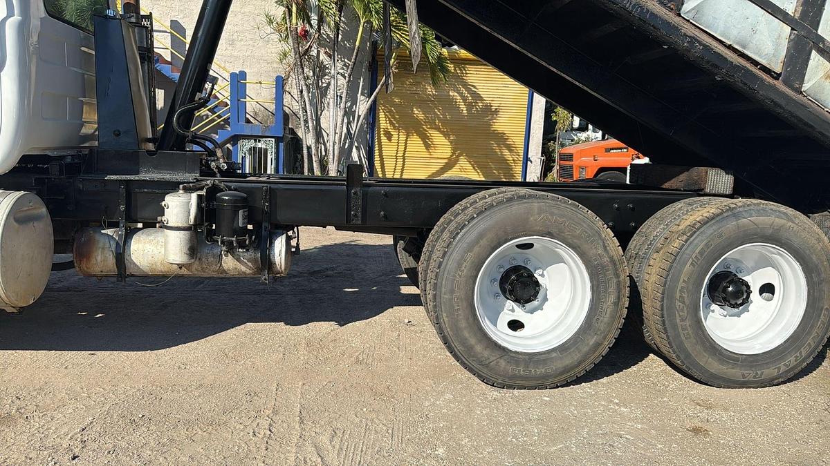 Used 1998 MACK RD688S