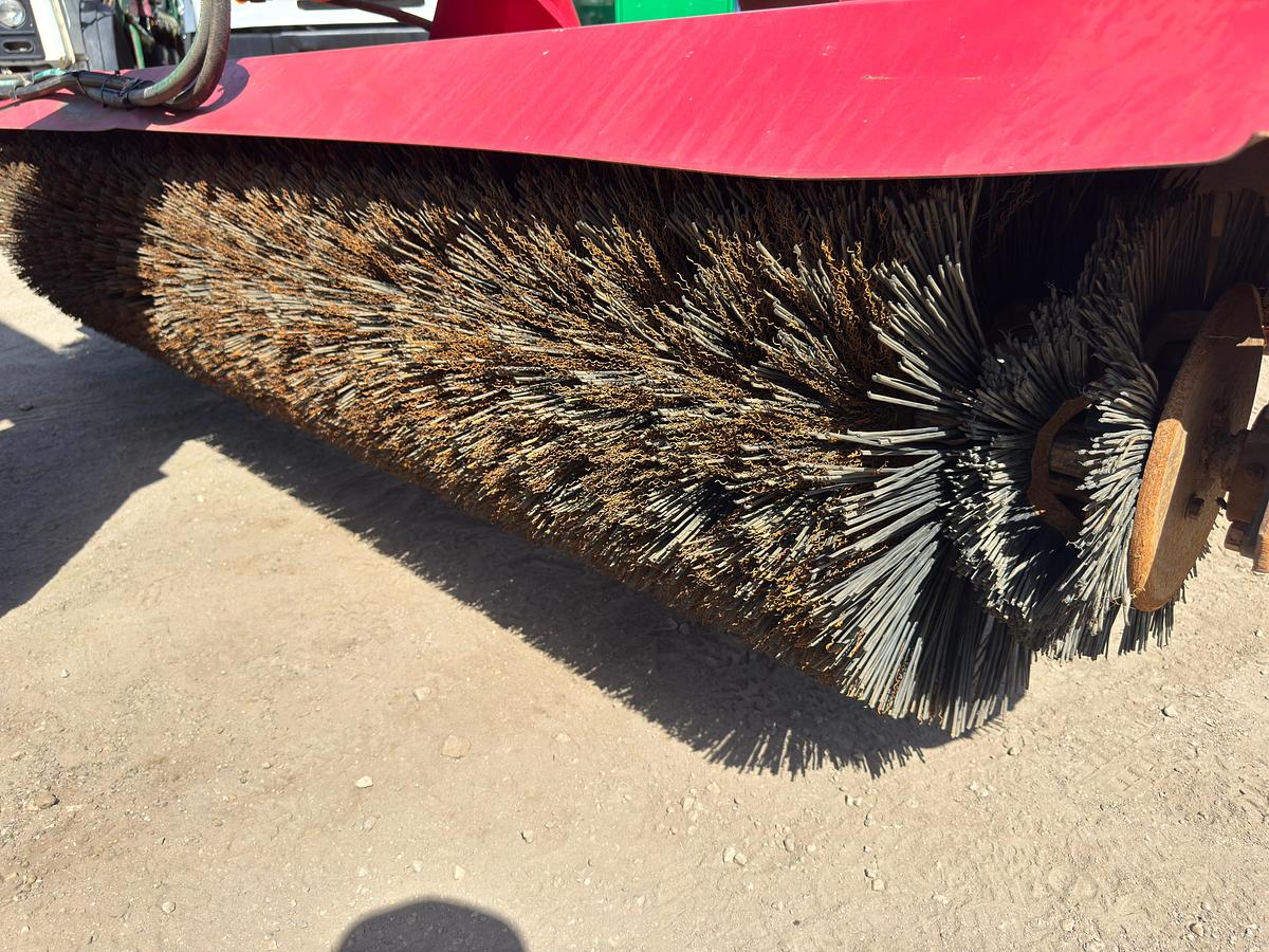 Used 2020 Broce bw260 broom sweeper