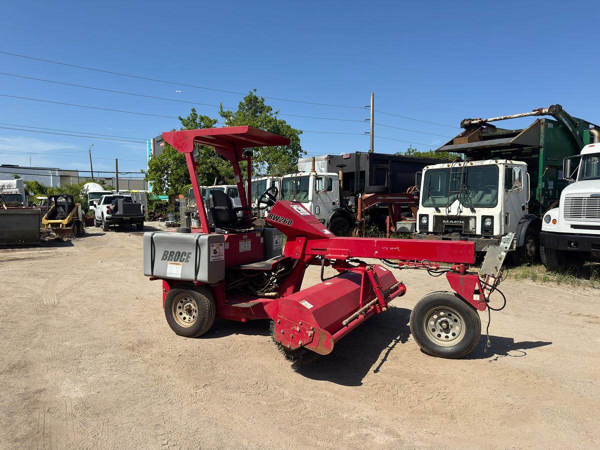 Used 2020 Broce bw260 broom sweeper