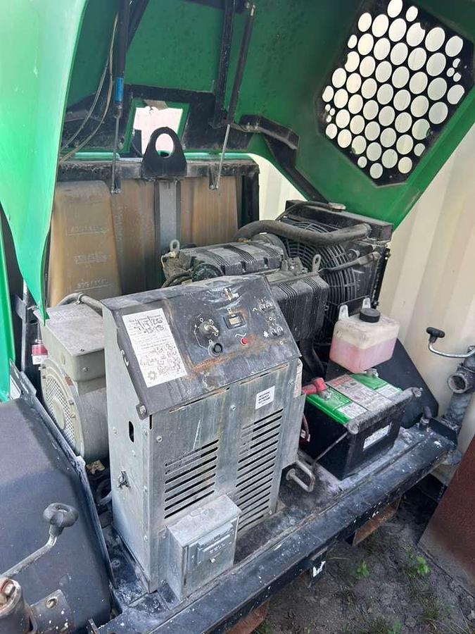 Used 2017 GENIE RL4 LIGHTING TOWER