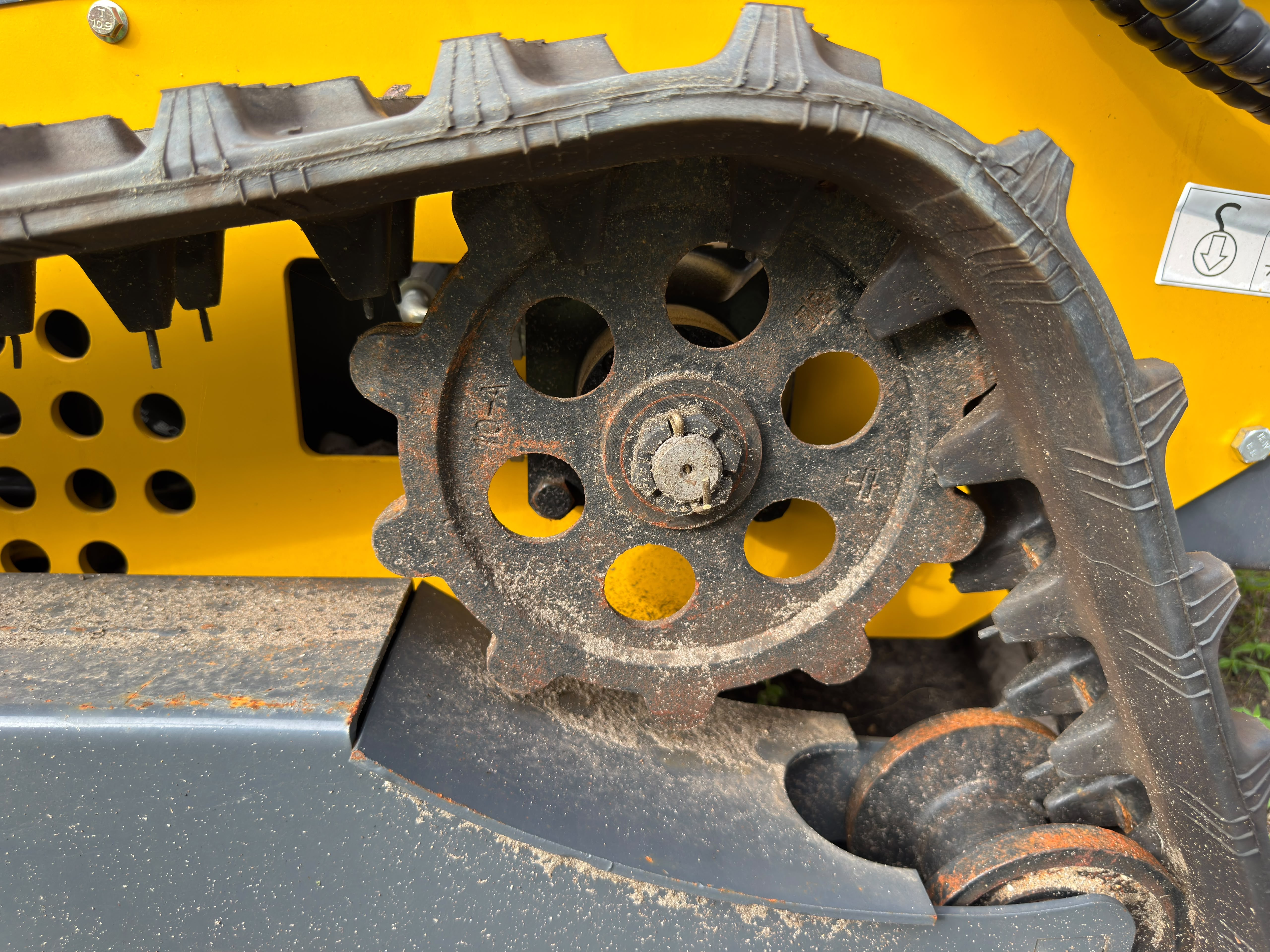 NEW SSL60 TRACK SKIDSTEER LOADER