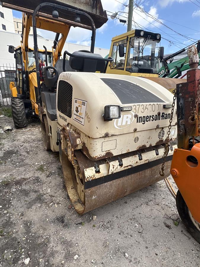 Used 2005 INGERSOLL-RAND DD28HF