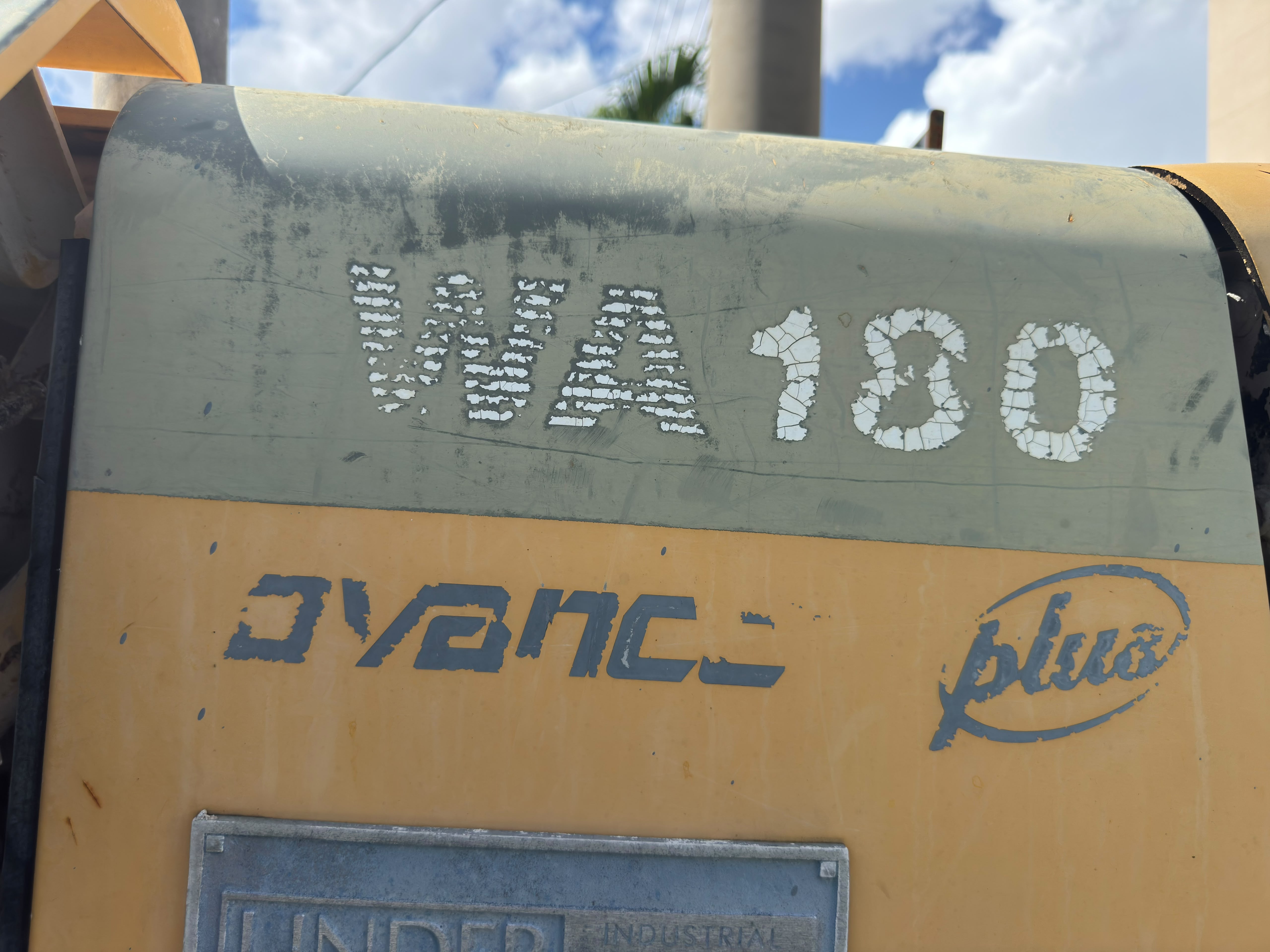 Used 2004 KOMATSU WA180 3MC LOADER