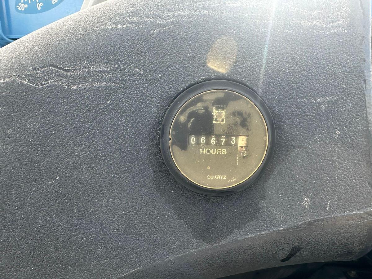 Used 2010 GENIE GTH-844 TELESCOPIC FORKLIFT 