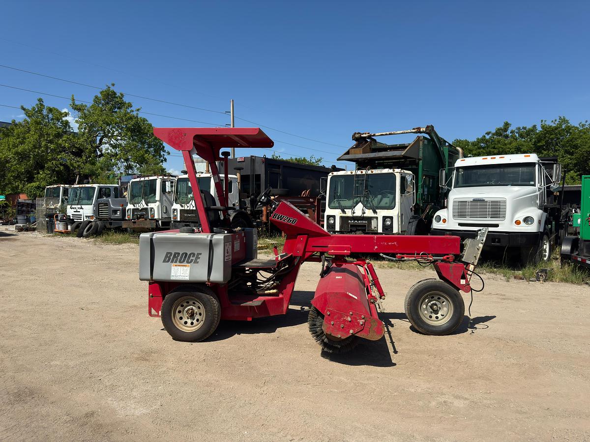 Used 2020 Broce bw260 broom sweeper