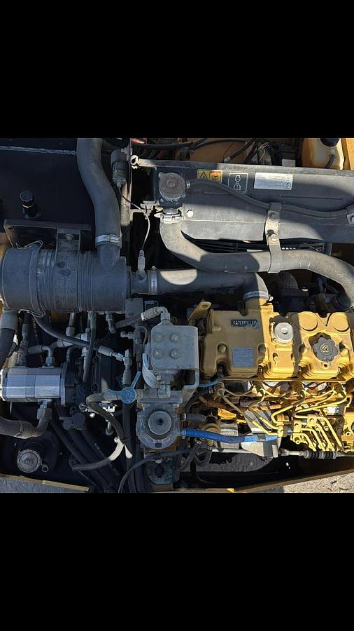 Used 2010 CATERPILLAR CB34 