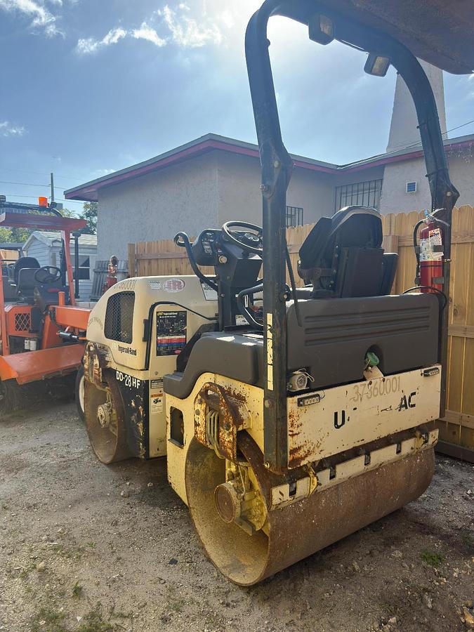 Used 2004 INGERSOLL-RAND DD28-HF ROLLER 