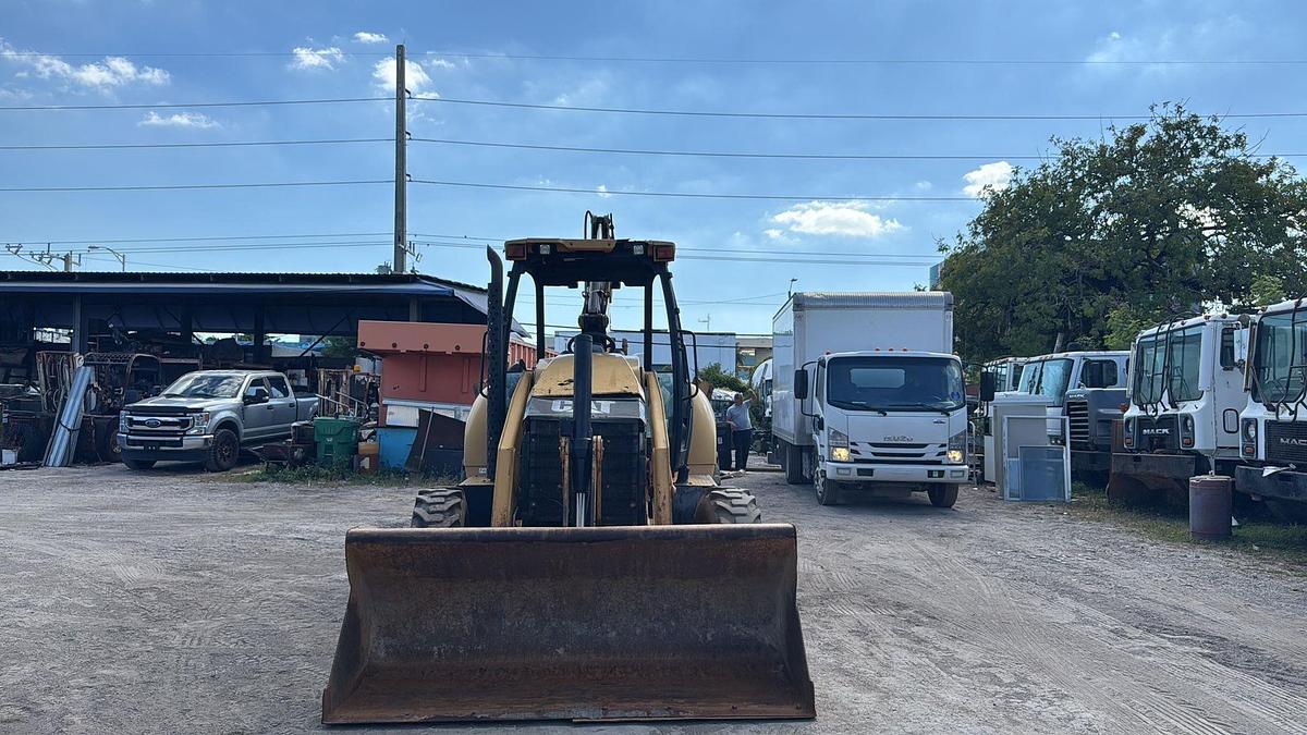 Used 2013 CATERPILLAR 416F