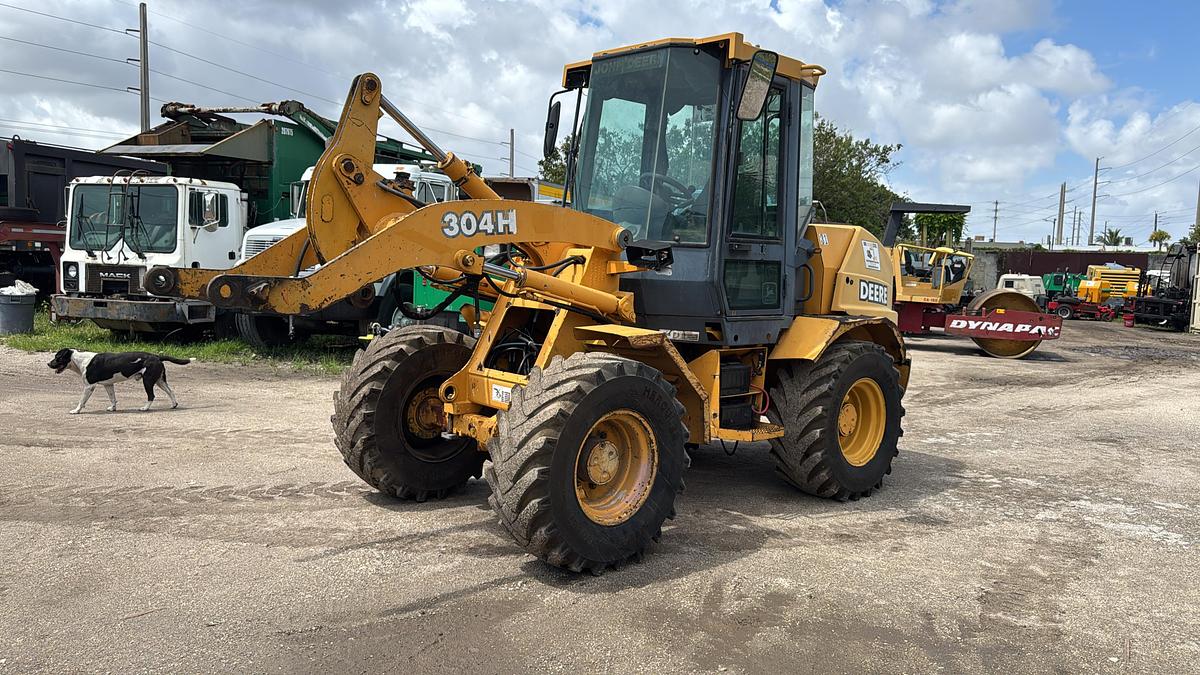 Used 2004 JOHM DEERE 304H WHEEL LOADER 
