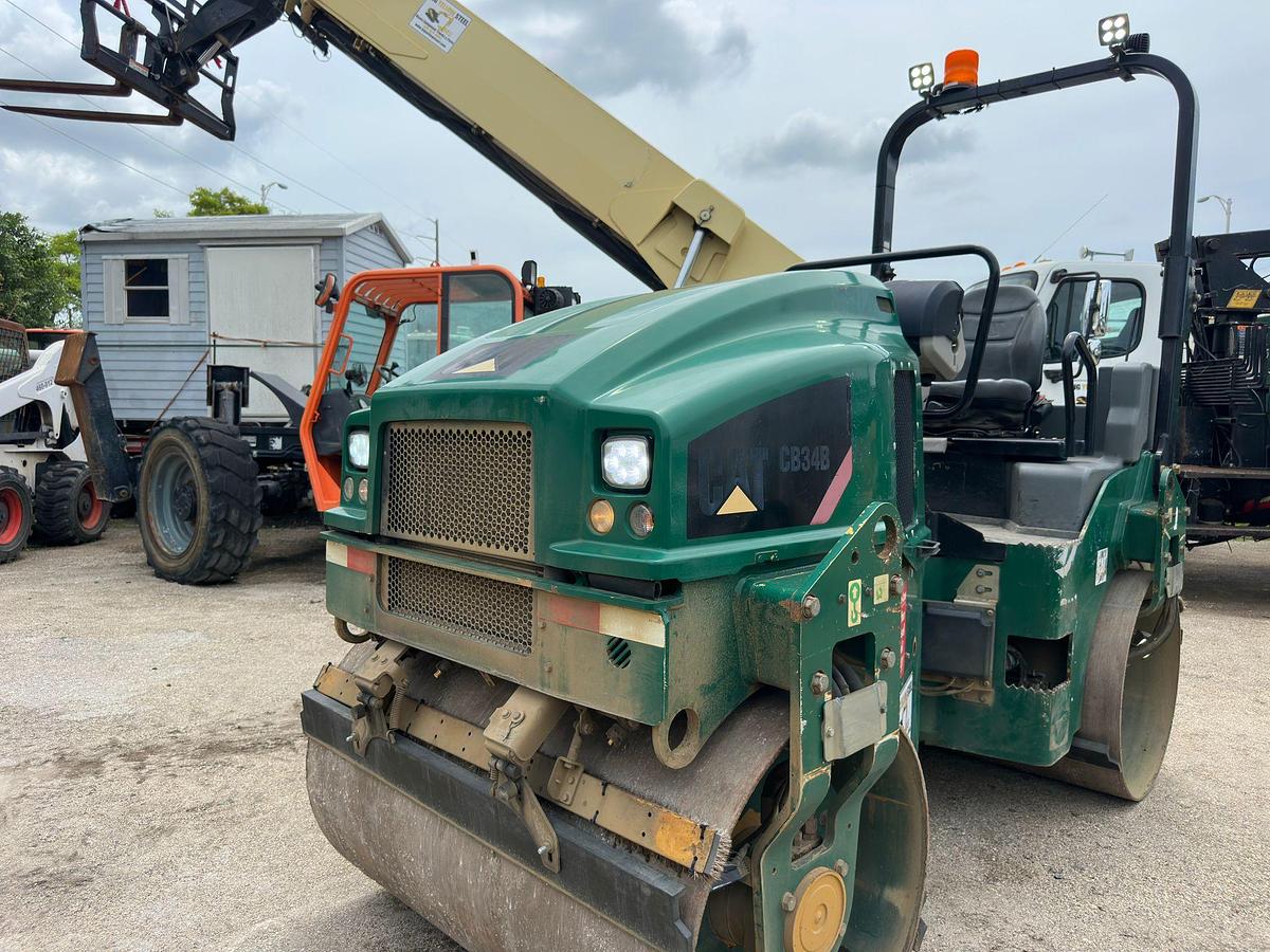 Used 2017 CATERPILLAR CB34B