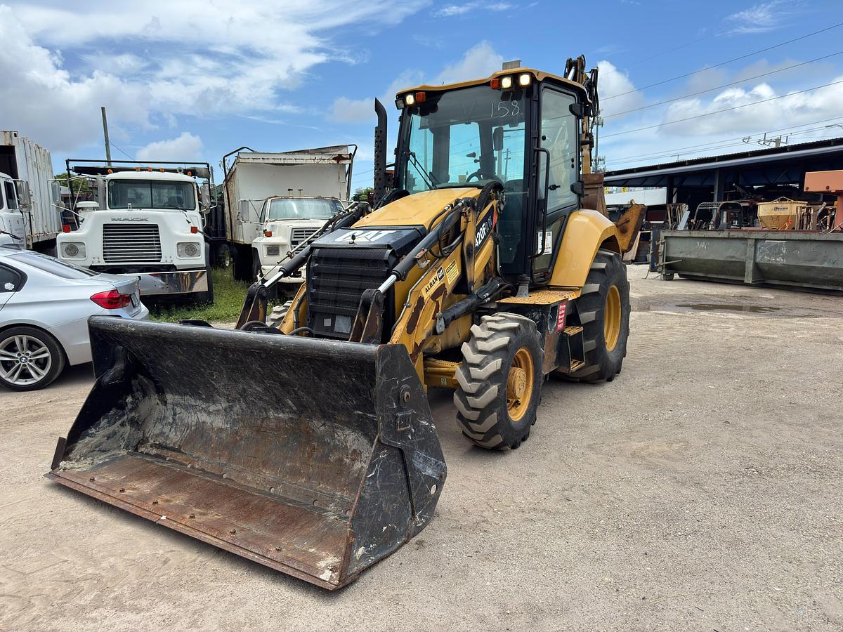 Used 2016 CATERPILLAR 420F-IT