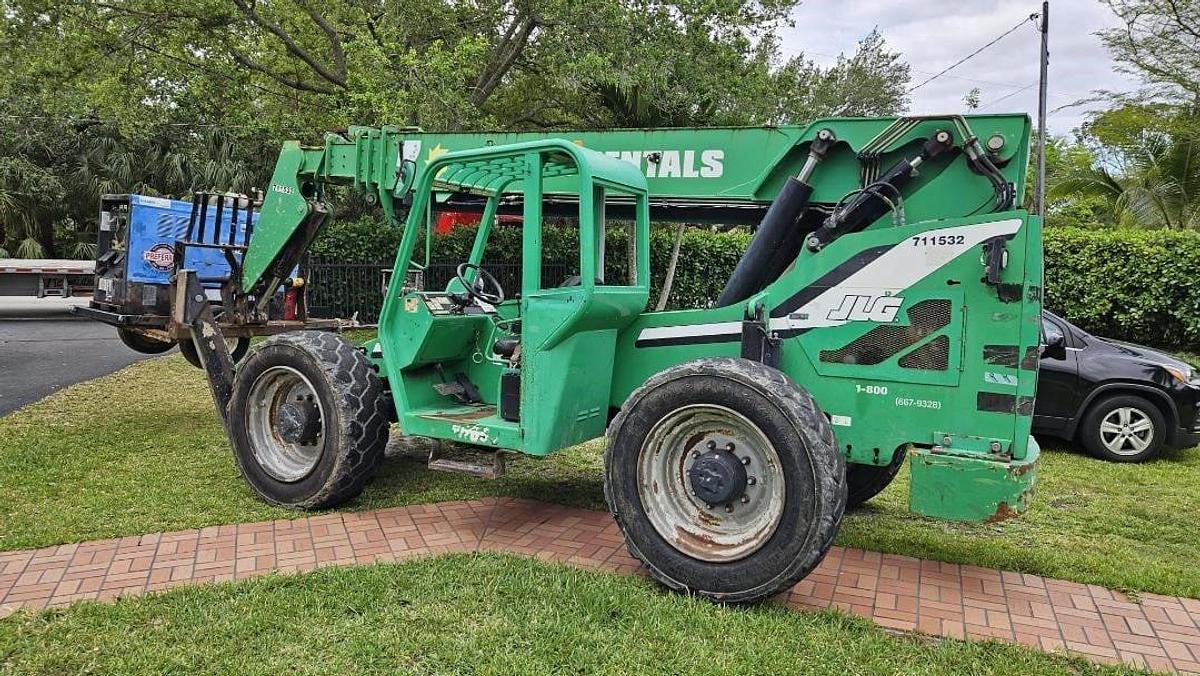 Used 2015 SKY TRAK 10054