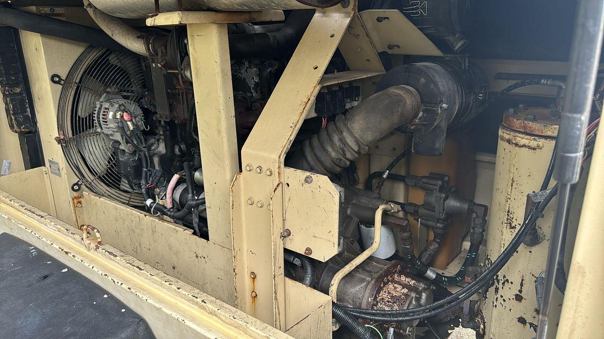 Used 2009 DOOSAN 185 CFM