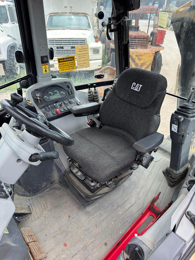 Used 2016 CATERPILLAR 420F-IT